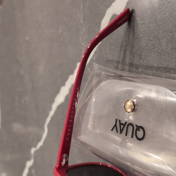 Quay Hollywood Nights Sunglasses - Picture 5 of 5